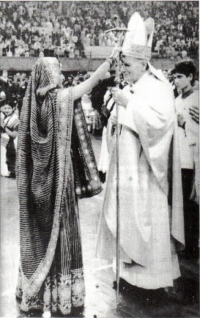 shiva-priestess-anoints-pope-john-paul